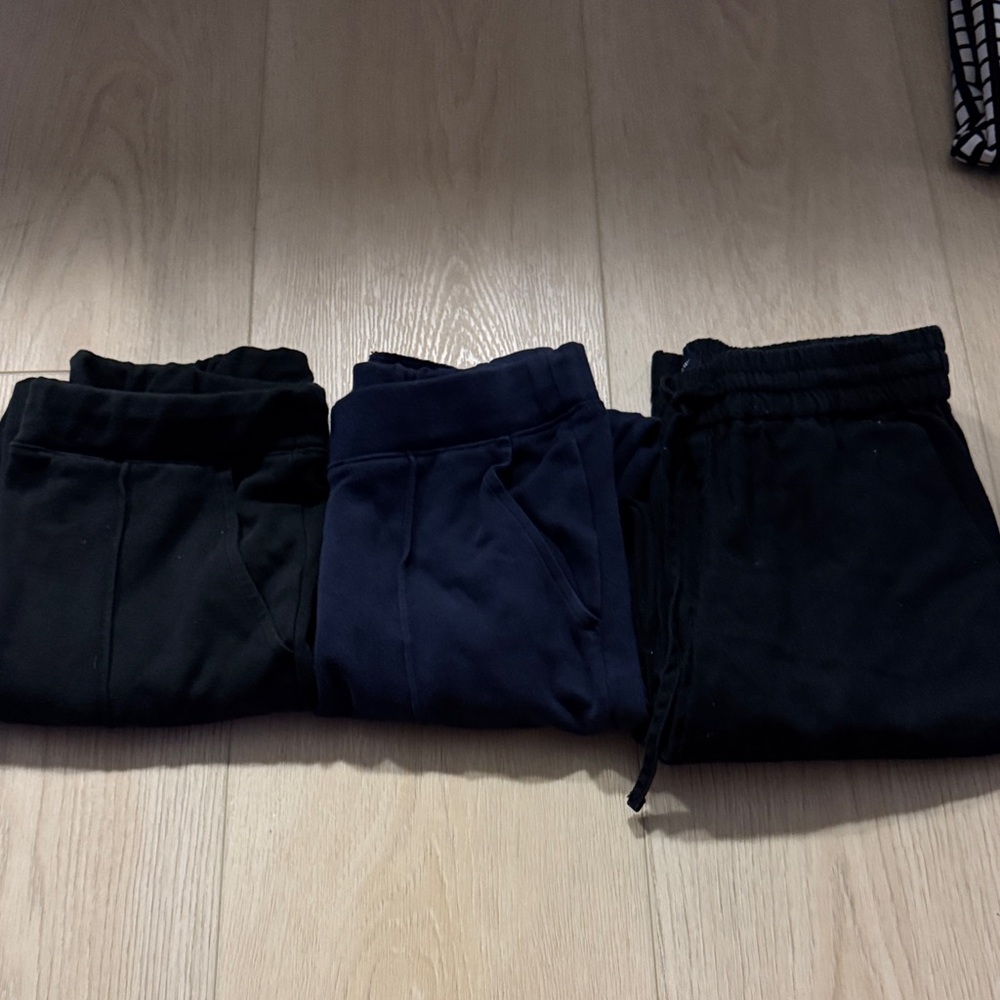 3 pairs of jcrew Black and Navy Jogger work Pants Set
